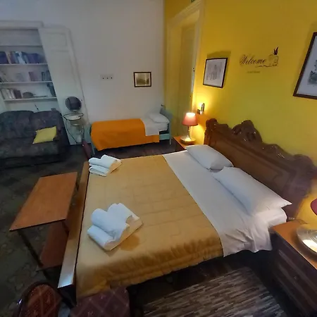 Donna Elvira Bed & Breakfast