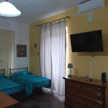 Donna Elvira 3* Siderno